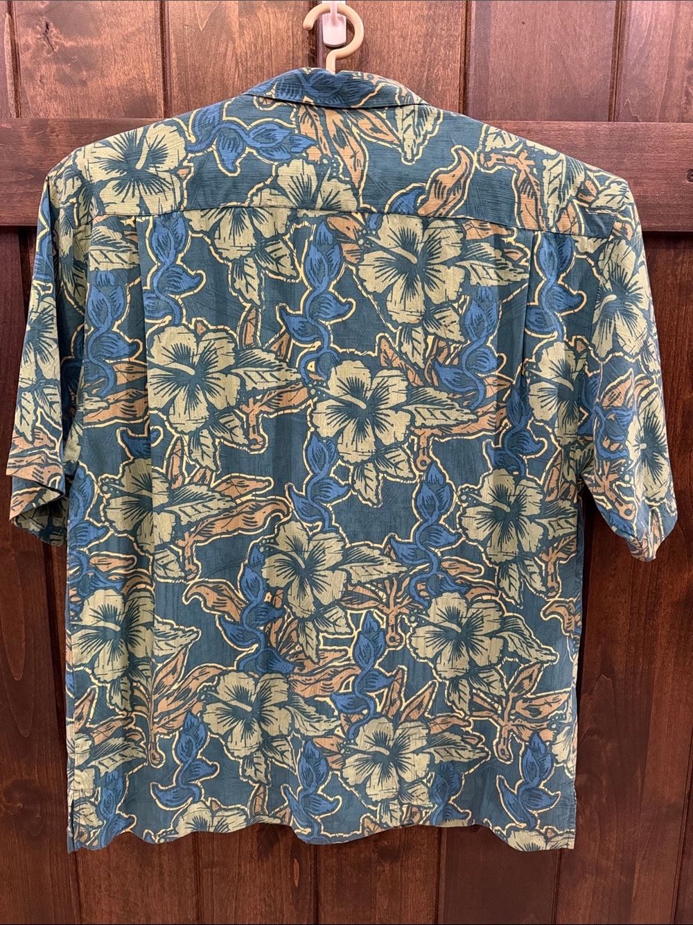 Tommy Bahama - Picture 10 of 10